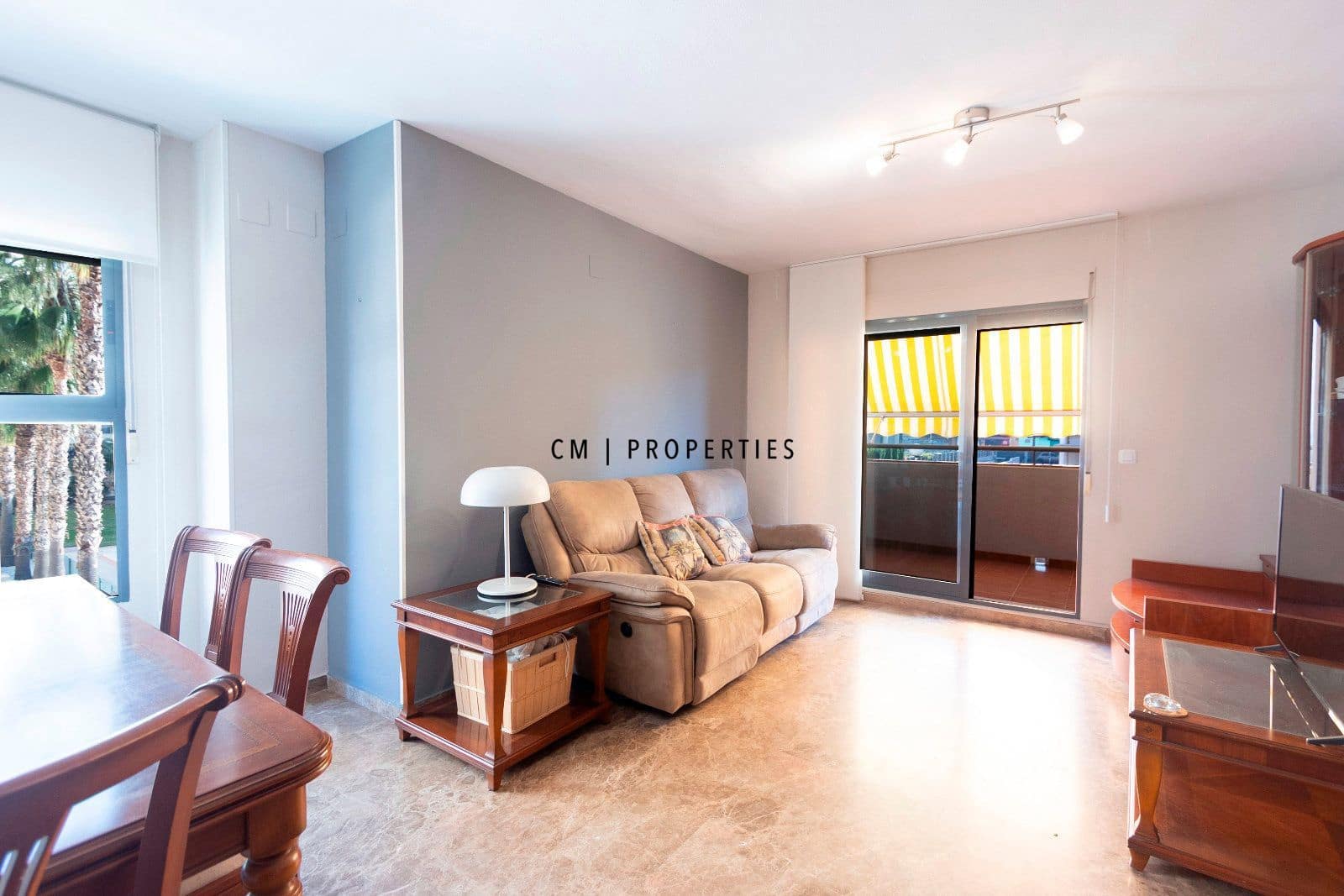 3 sypialnia Mieszkanie do wynajęcia w Miasto Walencja z basenem garażem - 1 600 € (Ref: 9628396)