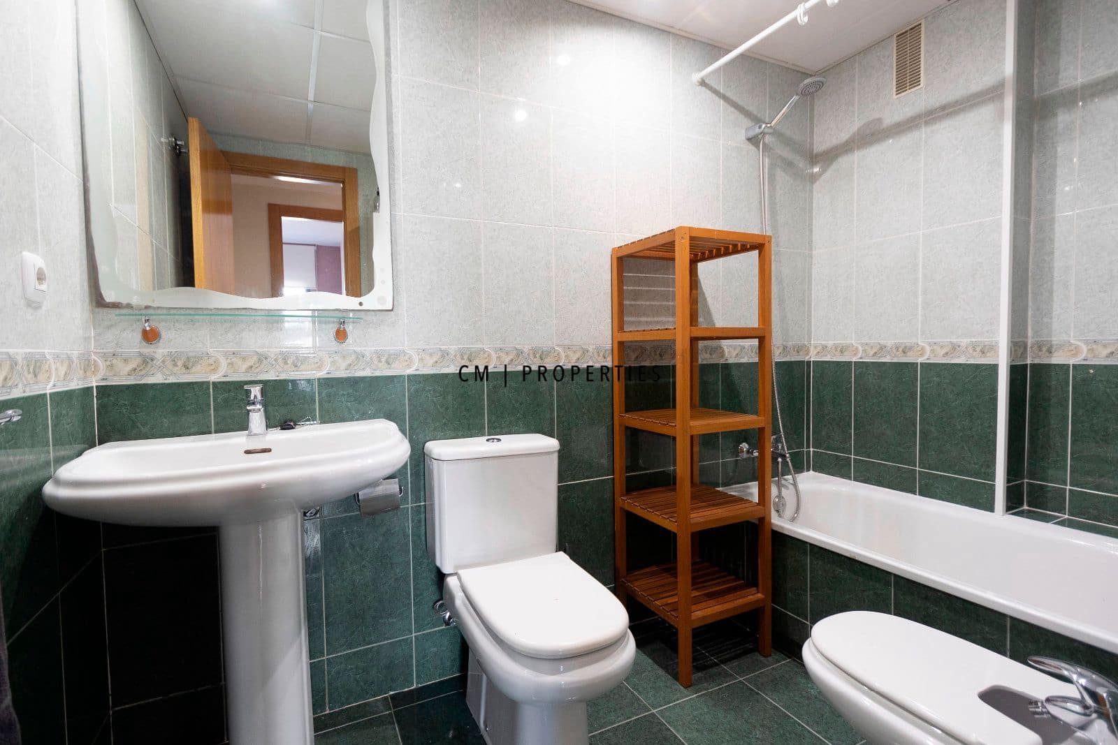 3 sypialnia Mieszkanie do wynajęcia w Miasto Walencja z basenem garażem - 1 600 € (Ref: 9628396)