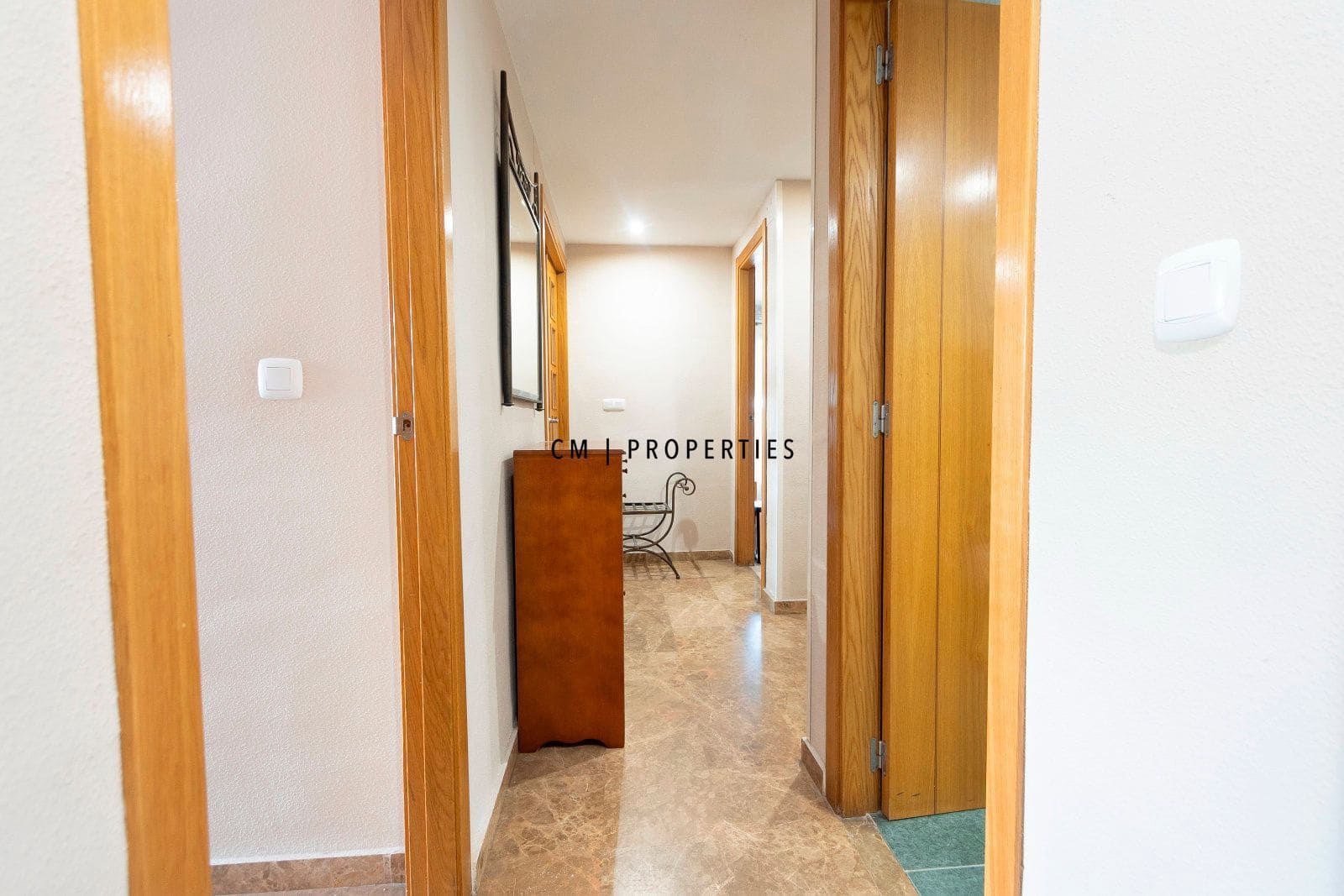 3 sypialnia Mieszkanie do wynajęcia w Miasto Walencja z basenem garażem - 1 600 € (Ref: 9628396)