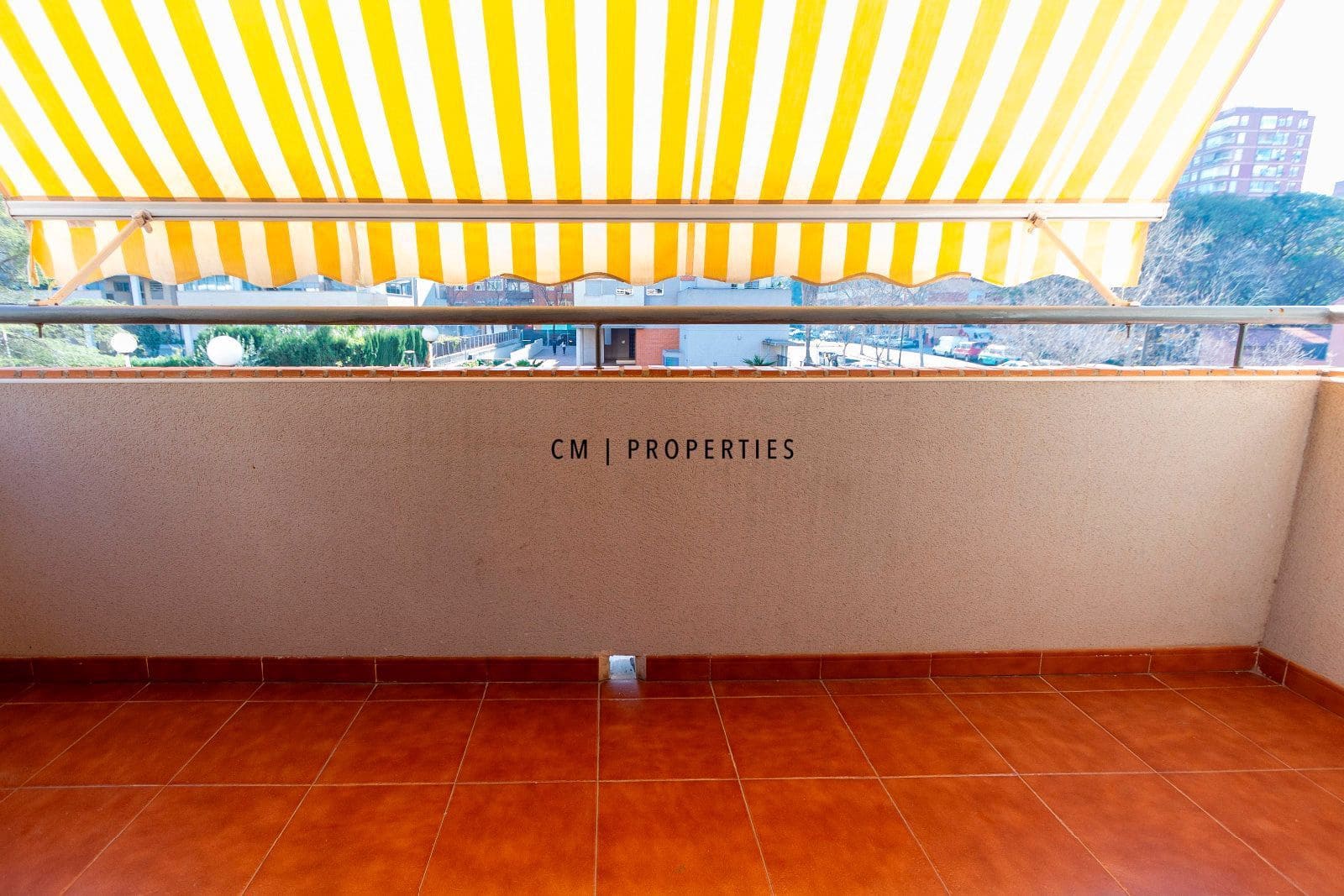 3 sypialnia Mieszkanie do wynajęcia w Miasto Walencja z basenem garażem - 1 600 € (Ref: 9628396)