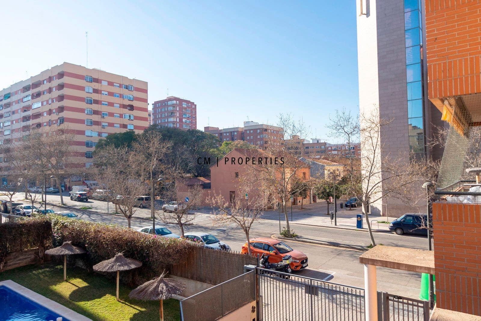 3 sypialnia Mieszkanie do wynajęcia w Miasto Walencja z basenem garażem - 1 600 € (Ref: 9628396)