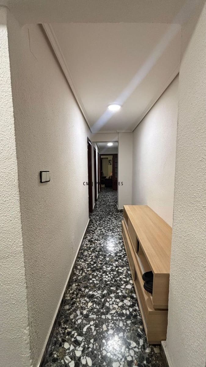 2 slaapkamer Flat te koop in Valencia stad - € 285.000 (Ref: 9629269)