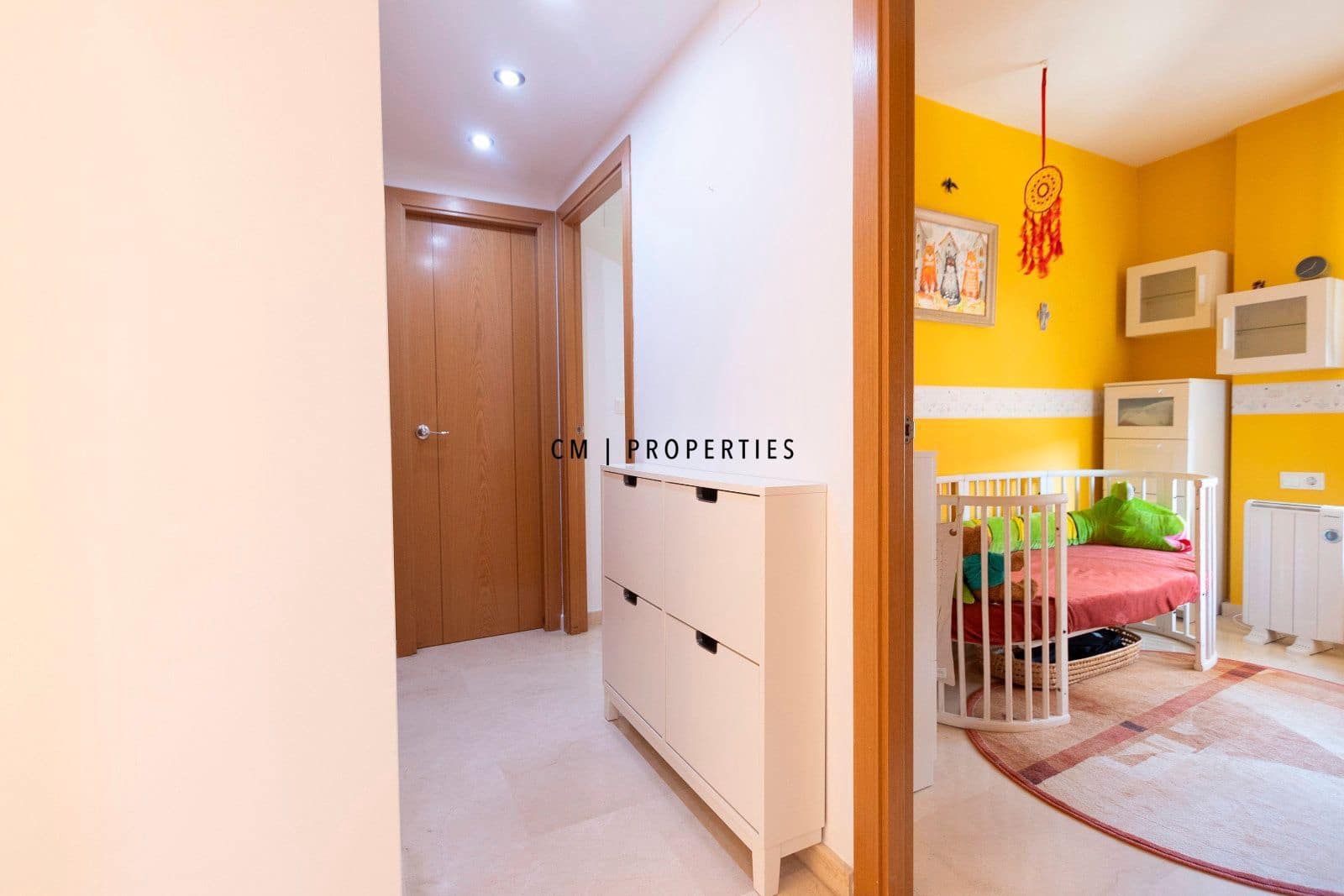 3 slaapkamer Flat te huur in Valencia stad met zwembad - € 1.900 (Ref: 9631828)