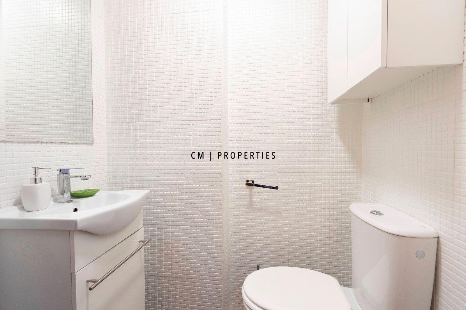 3 slaapkamer Flat te huur in Valencia stad met zwembad - € 1.900 (Ref: 9631828)