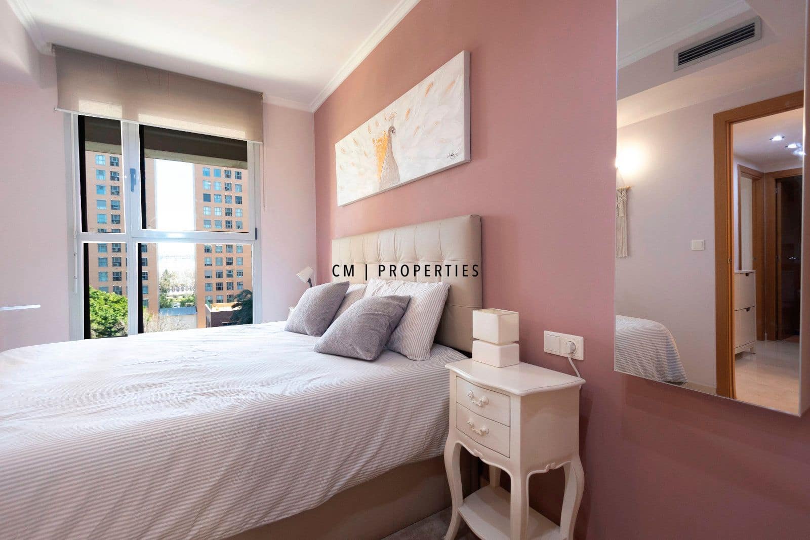 3 slaapkamer Flat te huur in Valencia stad met zwembad - € 1.900 (Ref: 9631828)