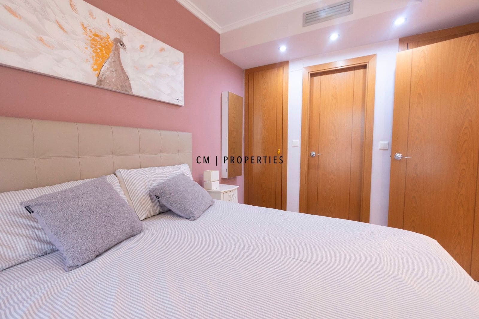 3 slaapkamer Flat te huur in Valencia stad met zwembad - € 1.900 (Ref: 9631828)
