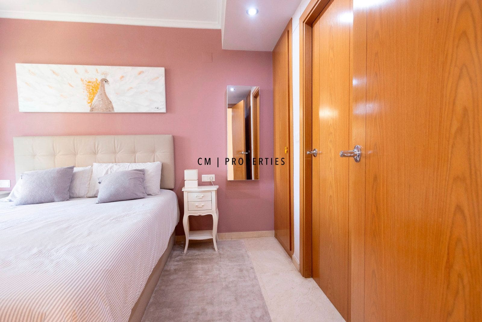 3 slaapkamer Flat te huur in Valencia stad met zwembad - € 1.900 (Ref: 9631828)