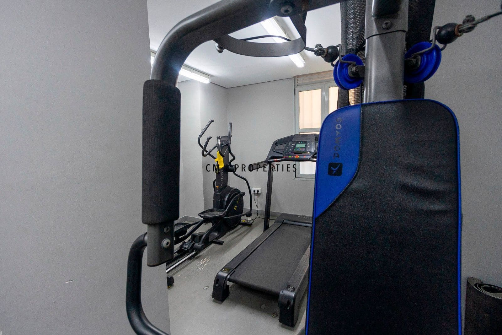 3 slaapkamer Flat te huur in Valencia stad met zwembad - € 1.900 (Ref: 9631828)