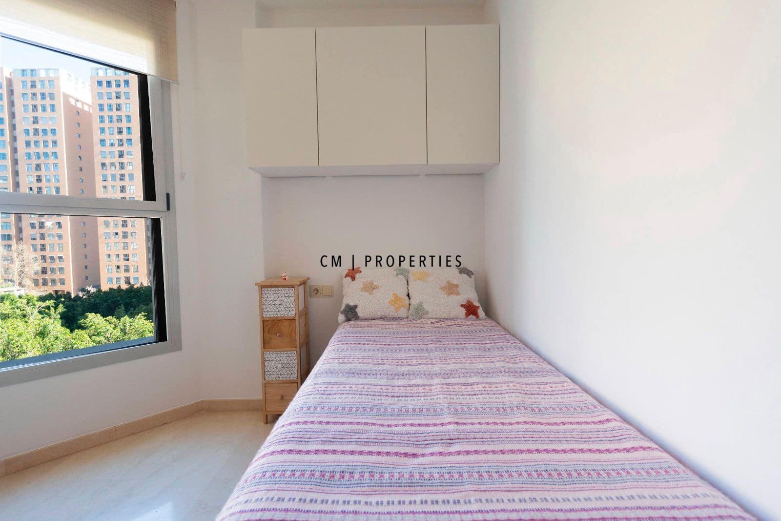 3 slaapkamer Flat te huur in Valencia stad met zwembad - € 1.900 (Ref: 9631828)