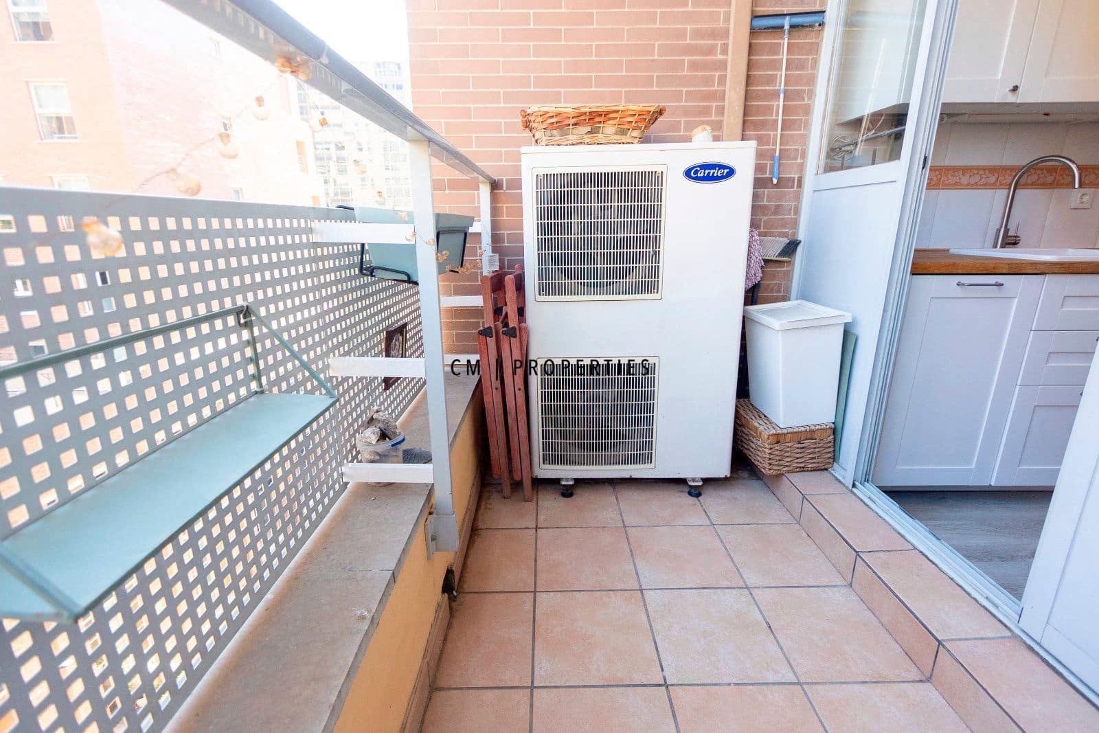 3 slaapkamer Flat te huur in Valencia stad met zwembad - € 1.900 (Ref: 9631828)