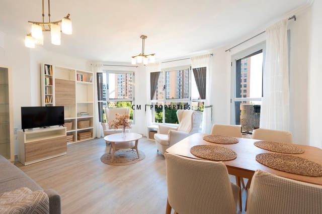 3 slaapkamer Flat te huur in Valencia stad met zwembad - € 1.900 (Ref: 9631828)