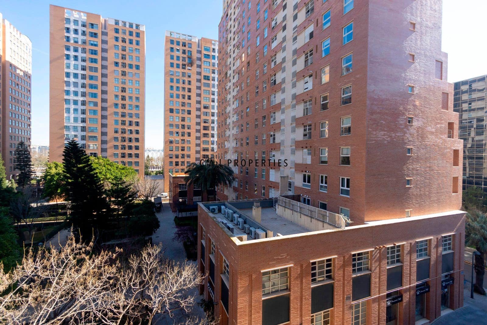 3 slaapkamer Flat te huur in Valencia stad met zwembad - € 1.900 (Ref: 9631828)