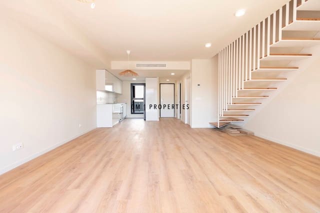 4 makuuhuone Omakotitalo vuokrattavana paikassa San Antonio de Benagéber mukana uima-altaan 
autotalli - 2 350 € (Ref: 9632664)