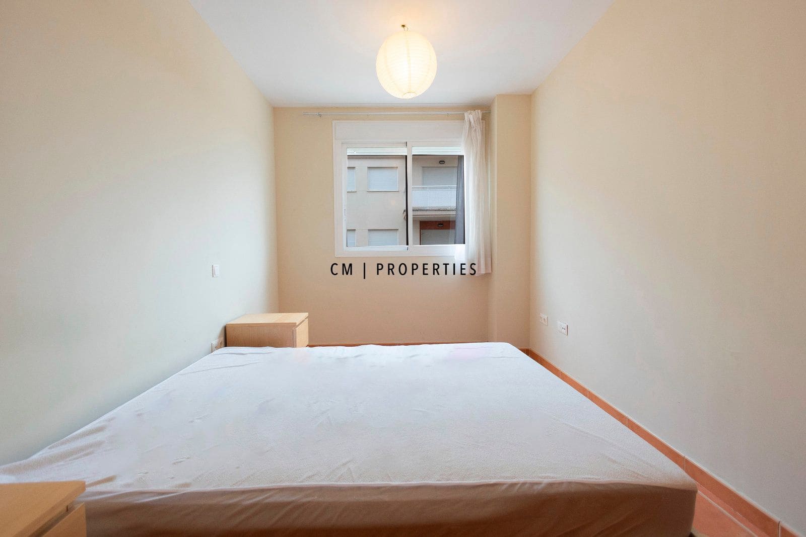 Piso de 2 habitaciones en Almenara en alquiler con piscina garaje - 850 € (Ref: 9632665)