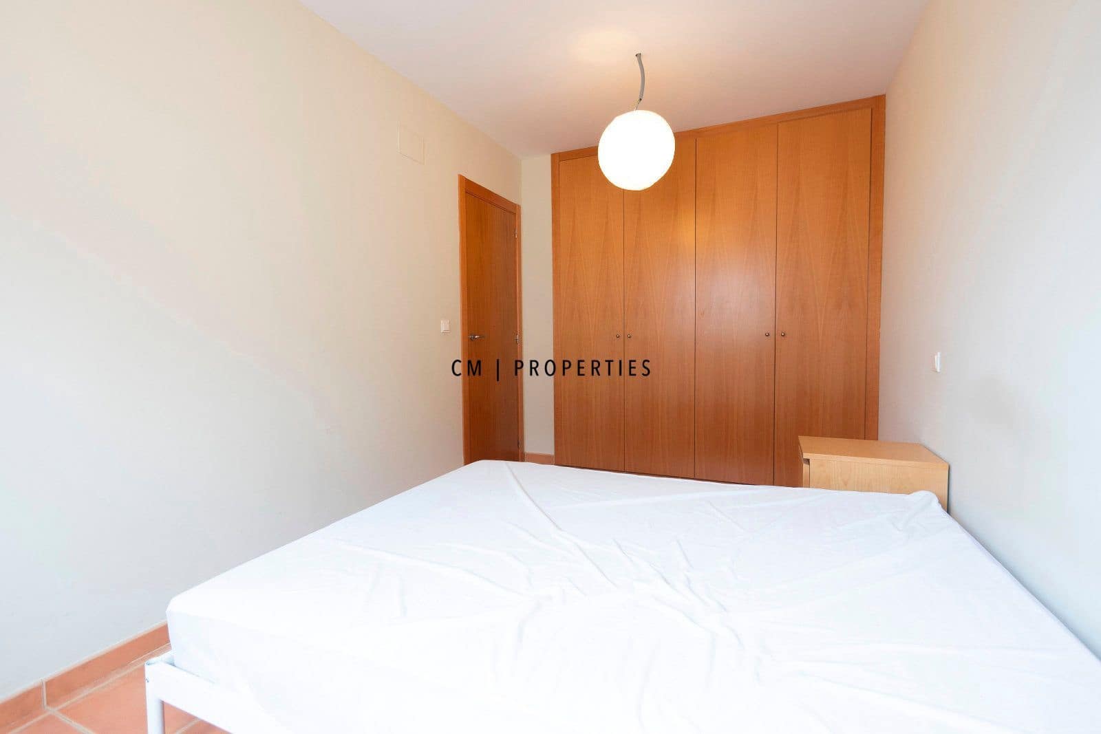 Piso de 2 habitaciones en Almenara en alquiler con piscina garaje - 850 € (Ref: 9632665)