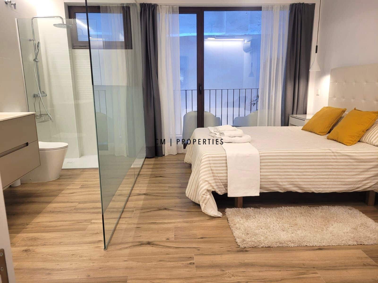 Piso de 2 habitaciones en València ciudad en alquiler con garaje - 1.950 € (Ref: 9634996)