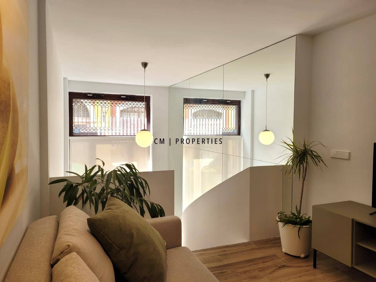 Piso de 2 habitaciones en València ciudad en alquiler con garaje - 1.950 € (Ref: 9634996)