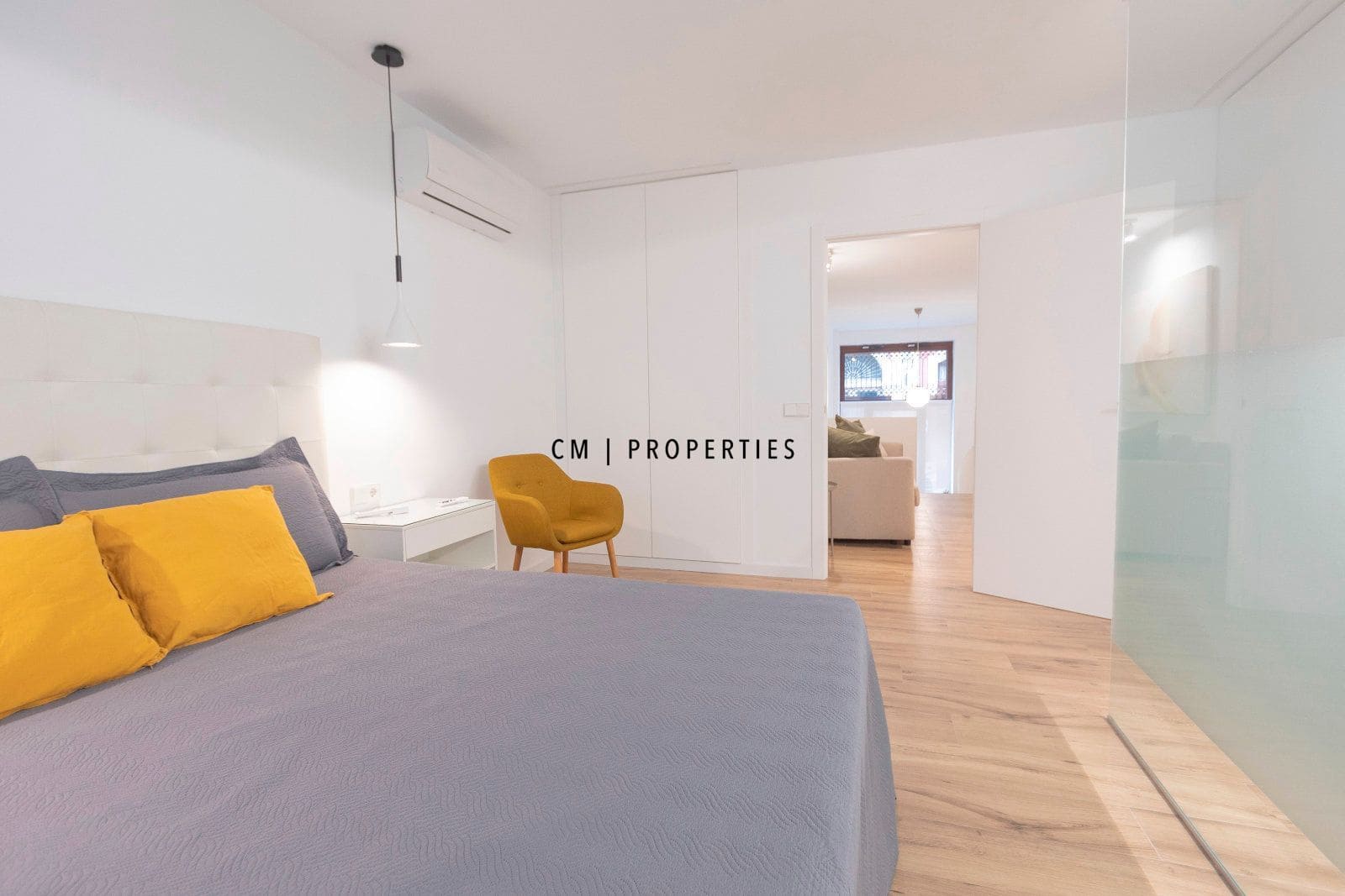 2 bedroom Flat for rent in Valencia city with garage - € 1,950 (Ref: 9634996)