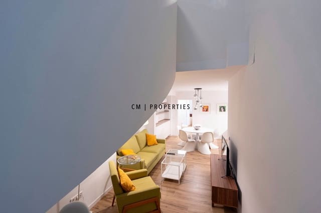 2 sovrum Lägenhet att hyra i Ciutat Vella, Valencia stad med garage - 1 950 € (Ref: 9634996)