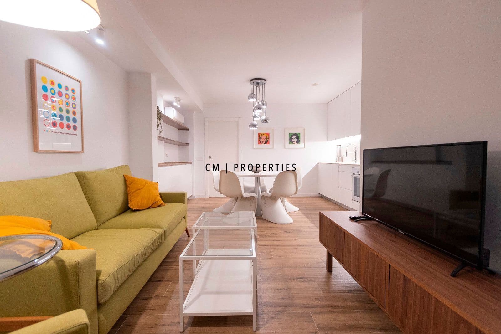 2 bedroom Flat for rent in Valencia city with garage - € 1,950 (Ref: 9634996)