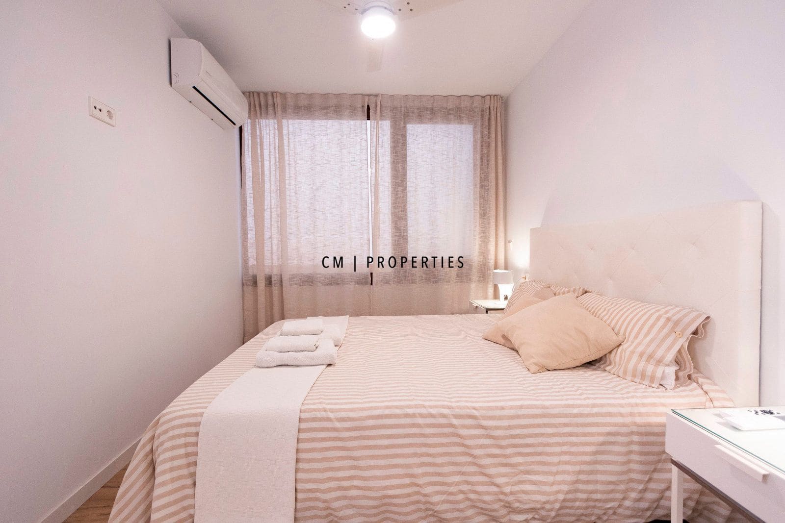 2 bedroom Flat for rent in Valencia city with garage - € 1,950 (Ref: 9634996)