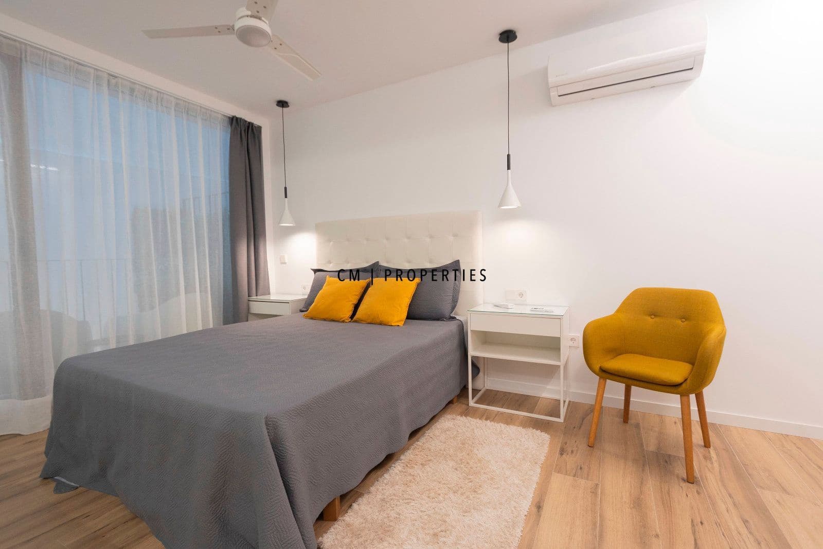 2 bedroom Flat for rent in Valencia city with garage - € 1,950 (Ref: 9634996)