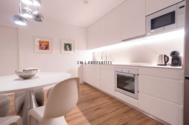 2 sovrum Lägenhet att hyra i Ciutat Vella, Valencia stad med garage - 1 950 € (Ref: 9634996)