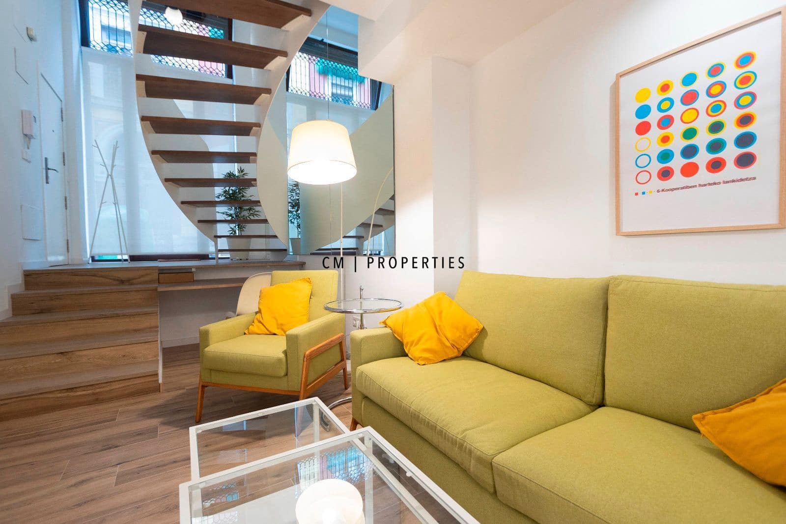 2 bedroom Flat for rent in Valencia city with garage - € 1,950 (Ref: 9634996)