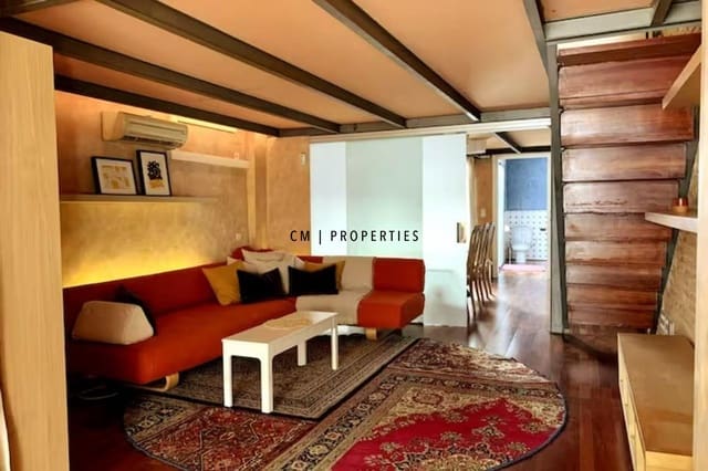 Appartement de 1 chambre à louer à Ciutat Vella, Valence ville - 1 150 € (Ref: 9635095)
