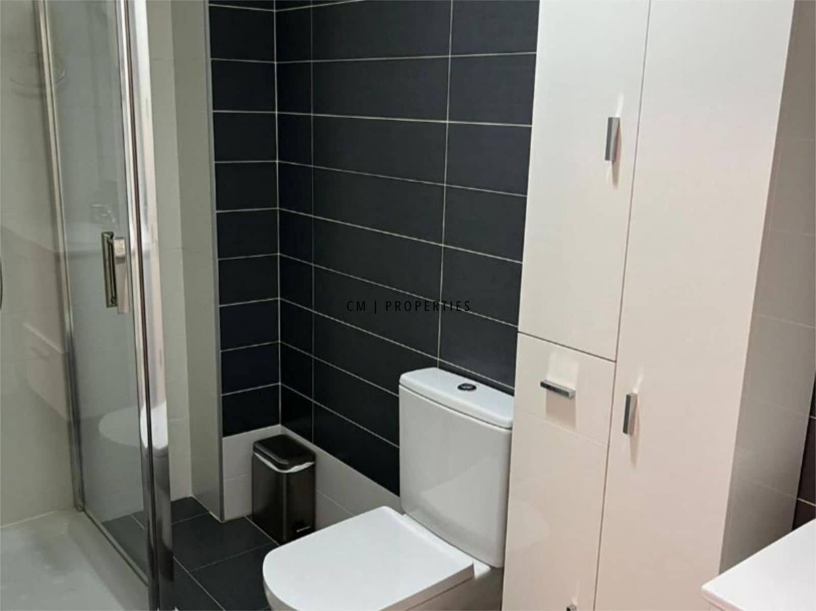 Penthouse de 4 chambres à louer à La Pobla de Vallbona avec piscine garage - 1 900 € (Ref: 9635096)