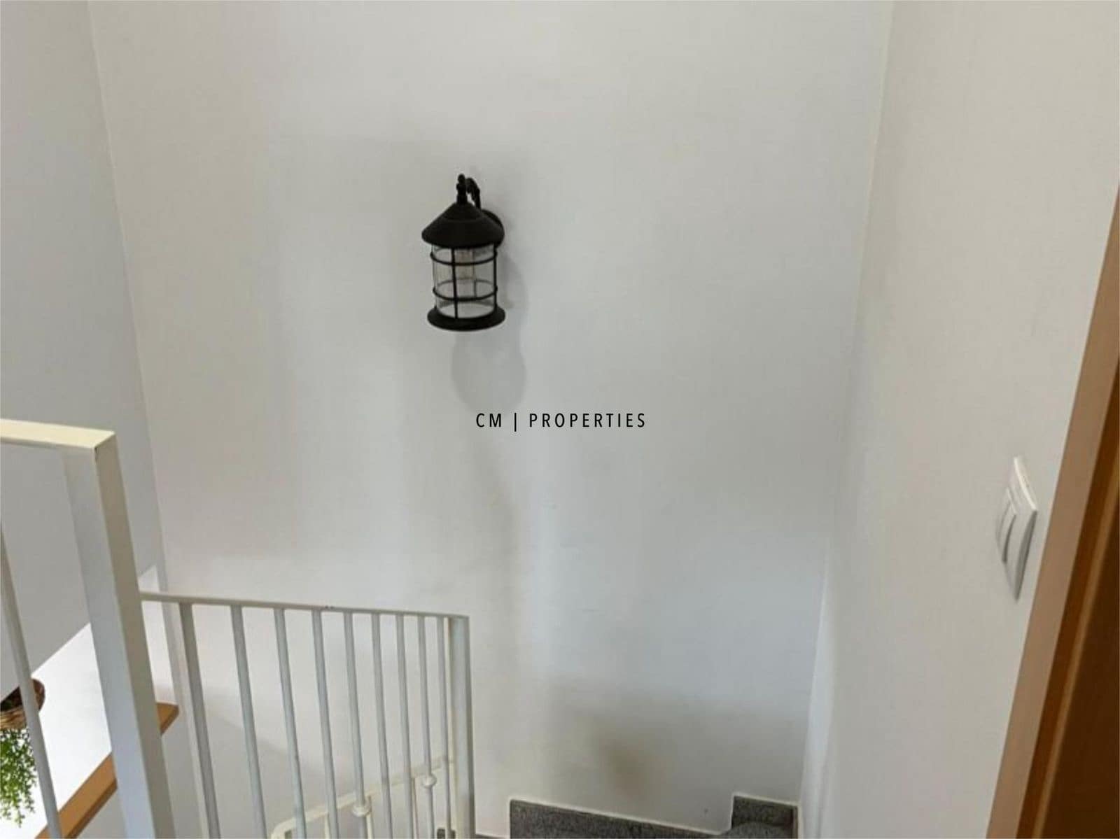 Penthouse de 4 chambres à louer à La Pobla de Vallbona avec piscine garage - 1 900 € (Ref: 9635096)