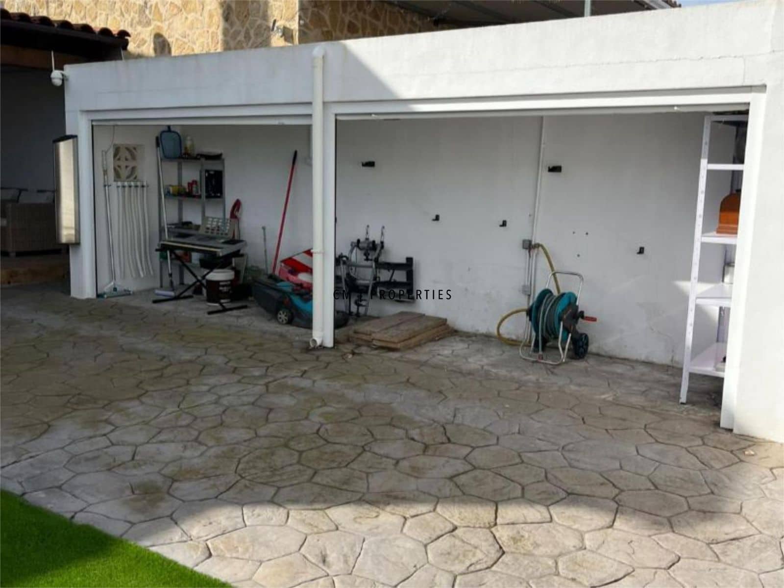 Penthouse de 4 chambres à louer à La Pobla de Vallbona avec piscine garage - 1 900 € (Ref: 9635096)