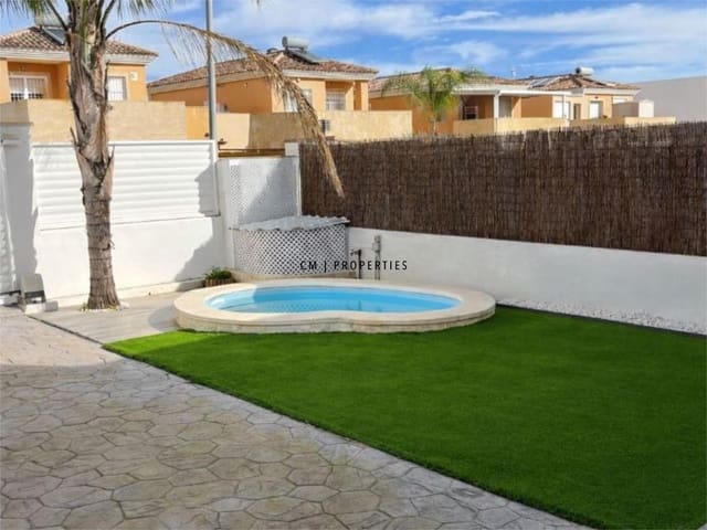 Penthouse de 4 chambres à louer à La Pobla de Vallbona avec piscine garage - 1 900 € (Ref: 9635096)