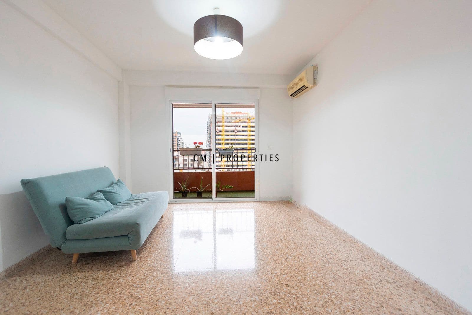 3 slaapkamer Flat te huur in Valencia stad - € 1.300 (Ref: 9643082)