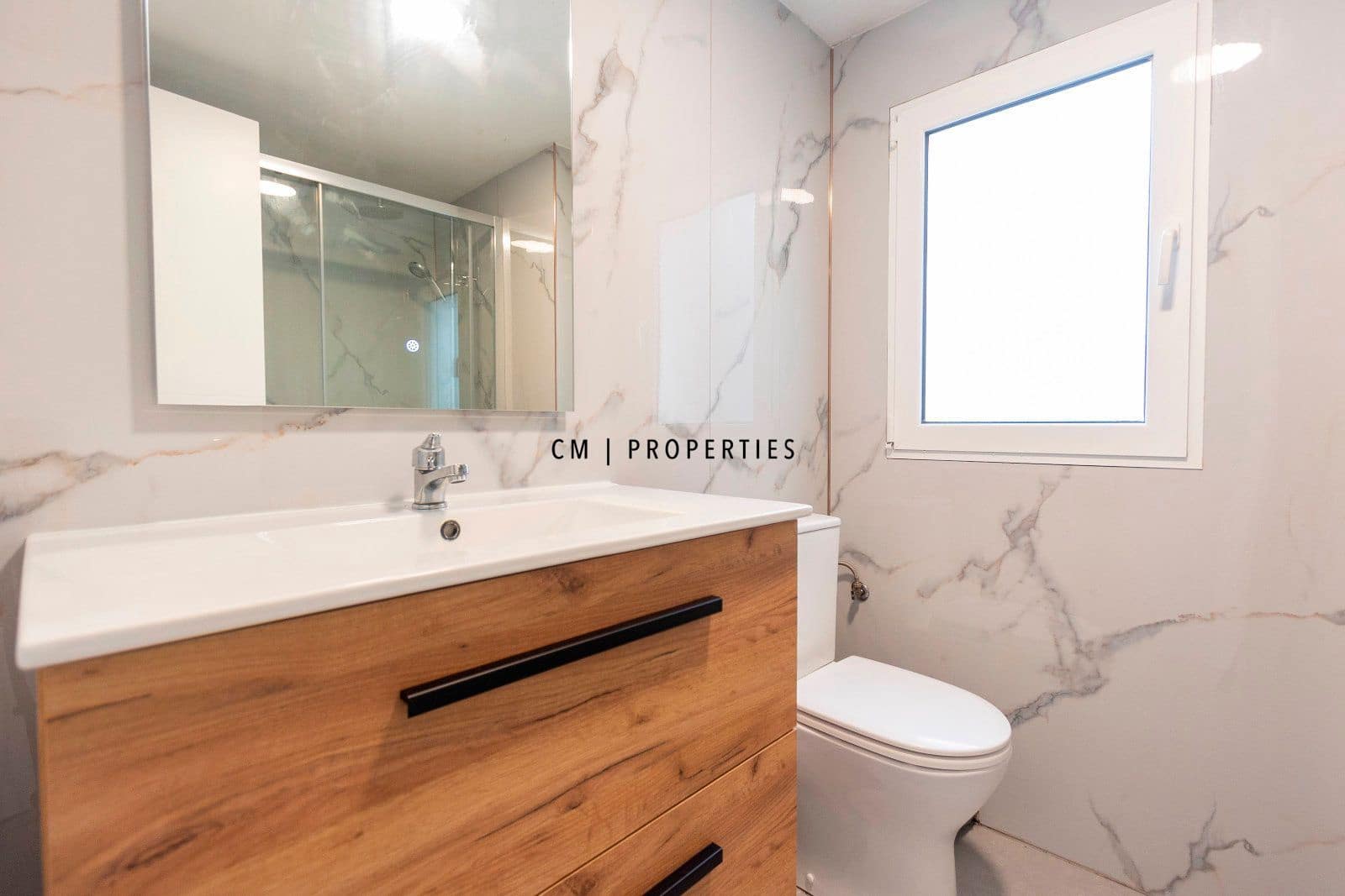 3 slaapkamer Flat te huur in Valencia stad - € 1.300 (Ref: 9643082)