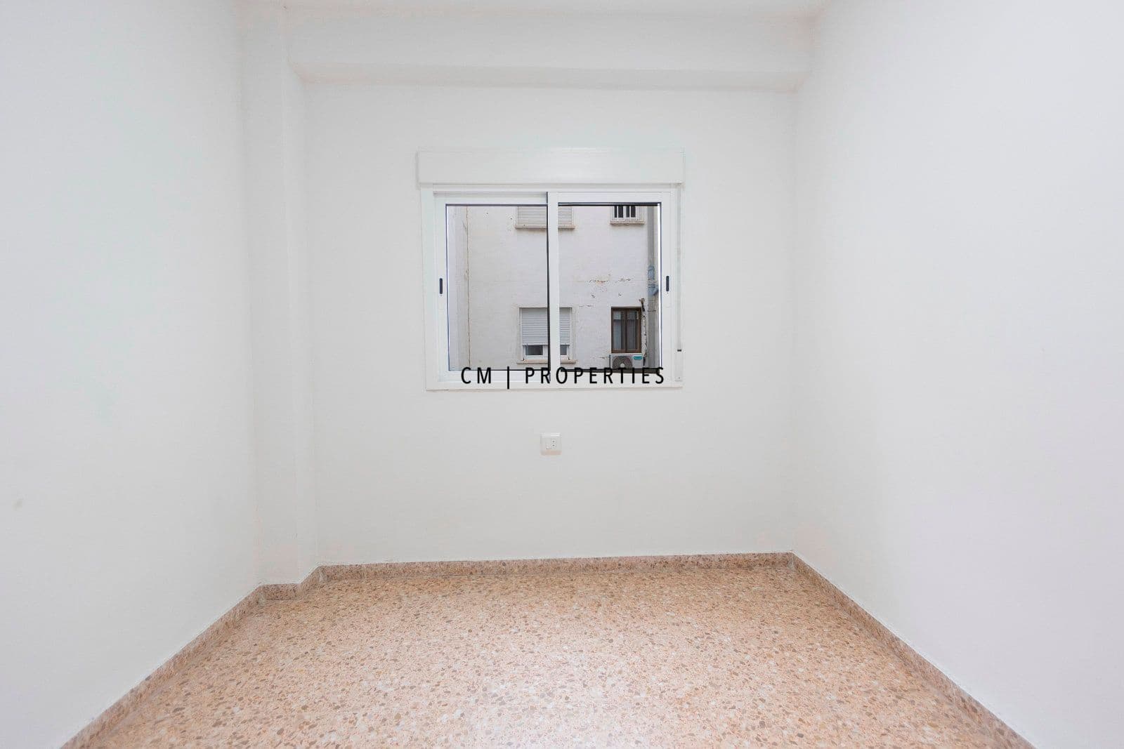3 slaapkamer Flat te huur in Valencia stad - € 1.300 (Ref: 9643082)