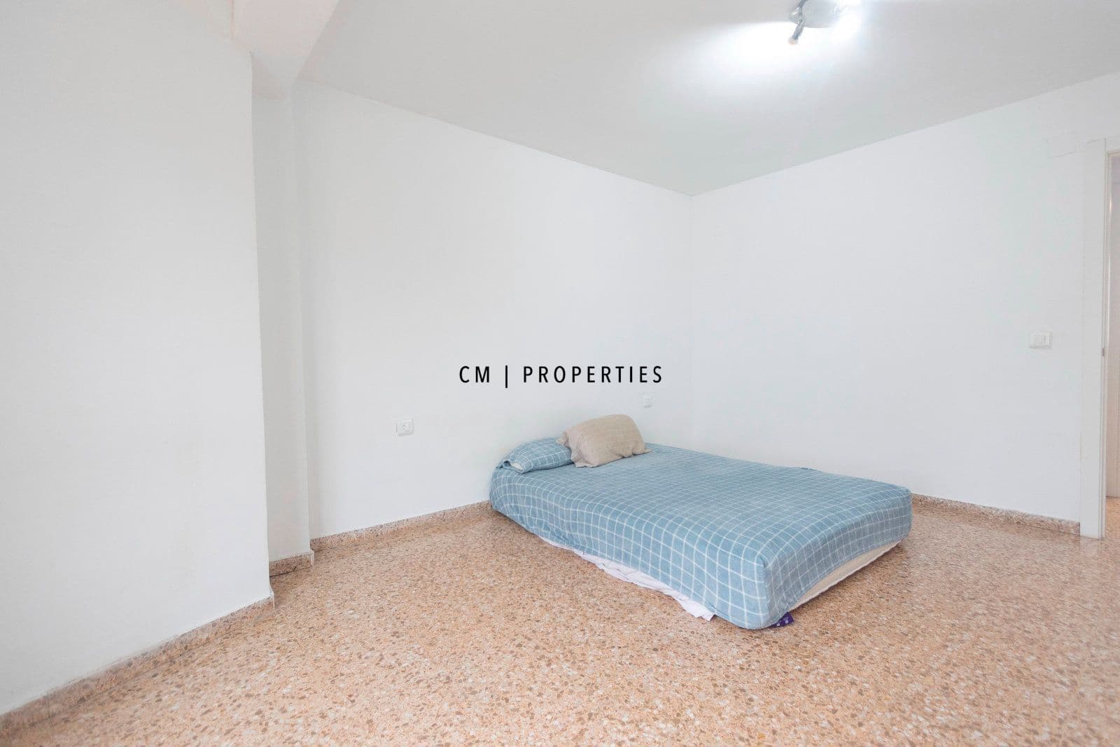 3 slaapkamer Flat te huur in Valencia stad - € 1.300 (Ref: 9643082)