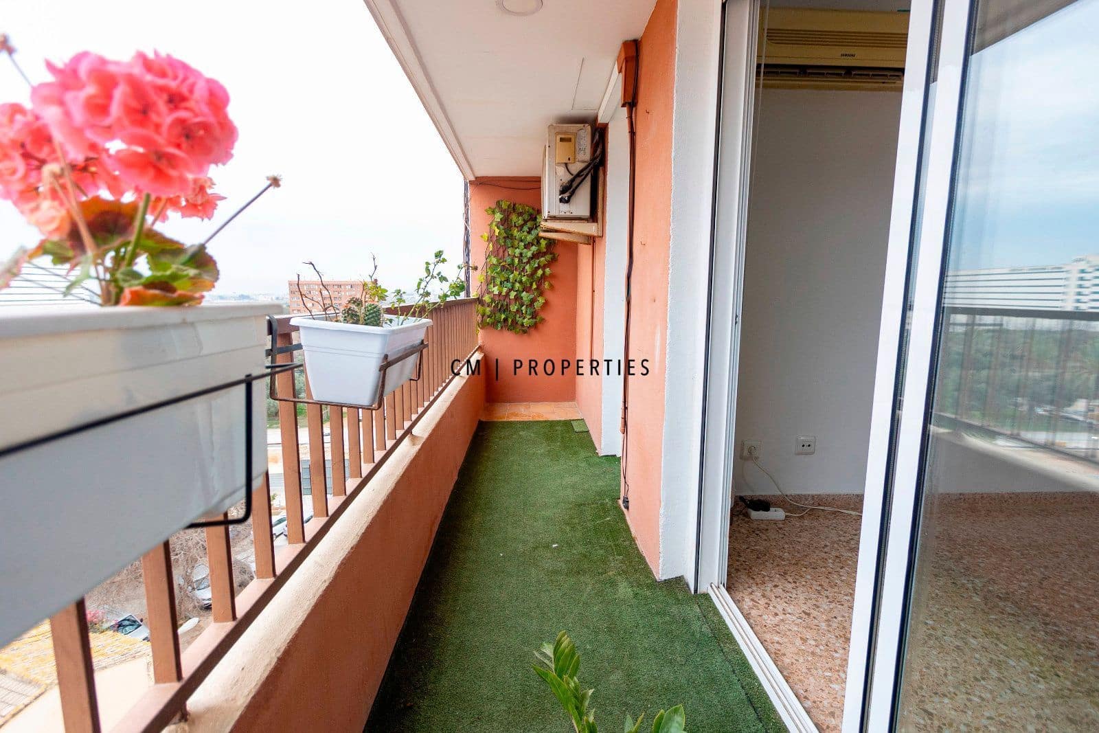 3 slaapkamer Flat te huur in Valencia stad - € 1.300 (Ref: 9643082)