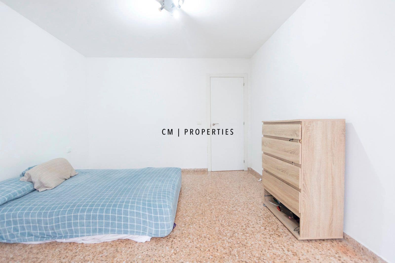 3 slaapkamer Flat te huur in Valencia stad - € 1.300 (Ref: 9643082)