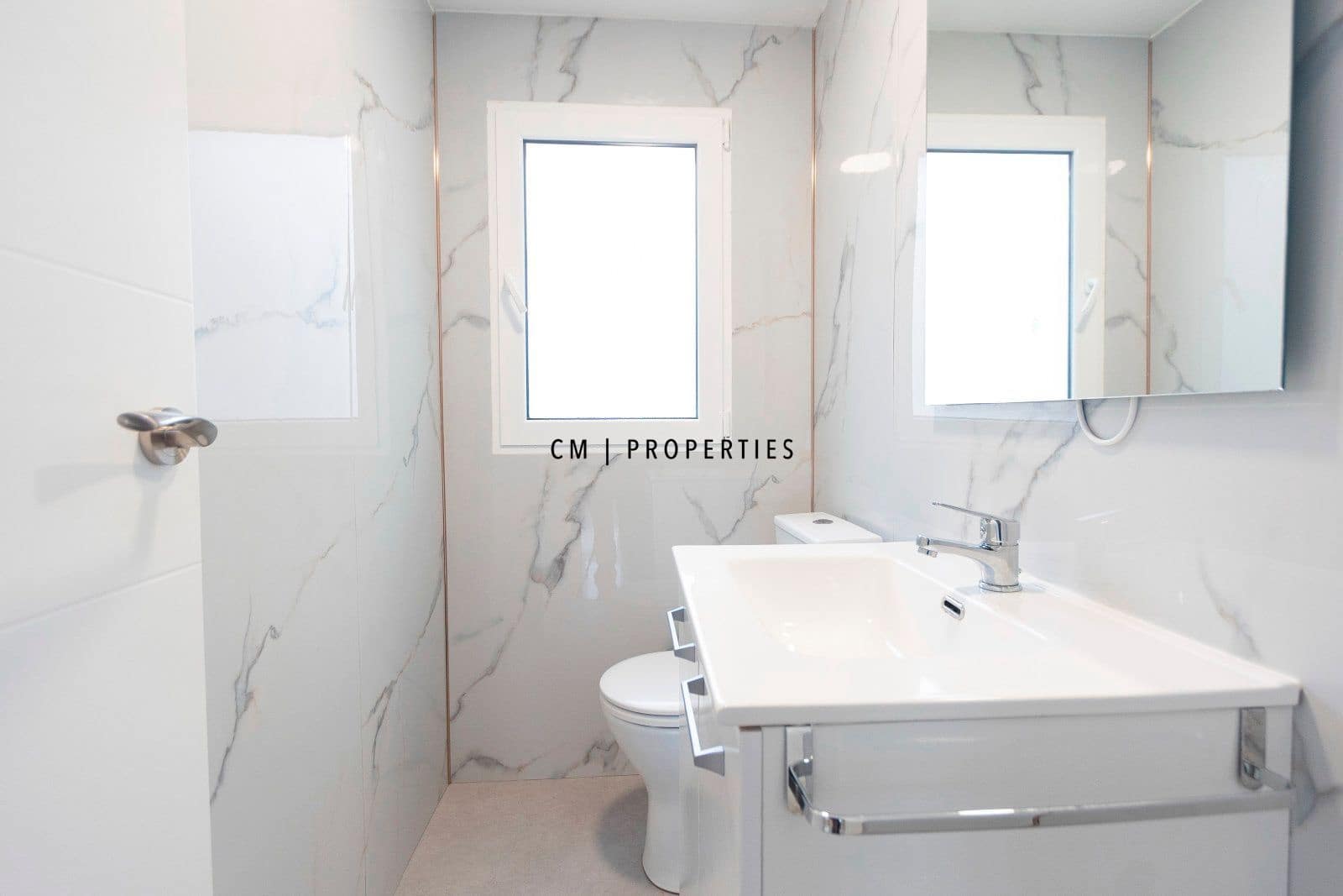 3 slaapkamer Flat te huur in Valencia stad - € 1.300 (Ref: 9643082)