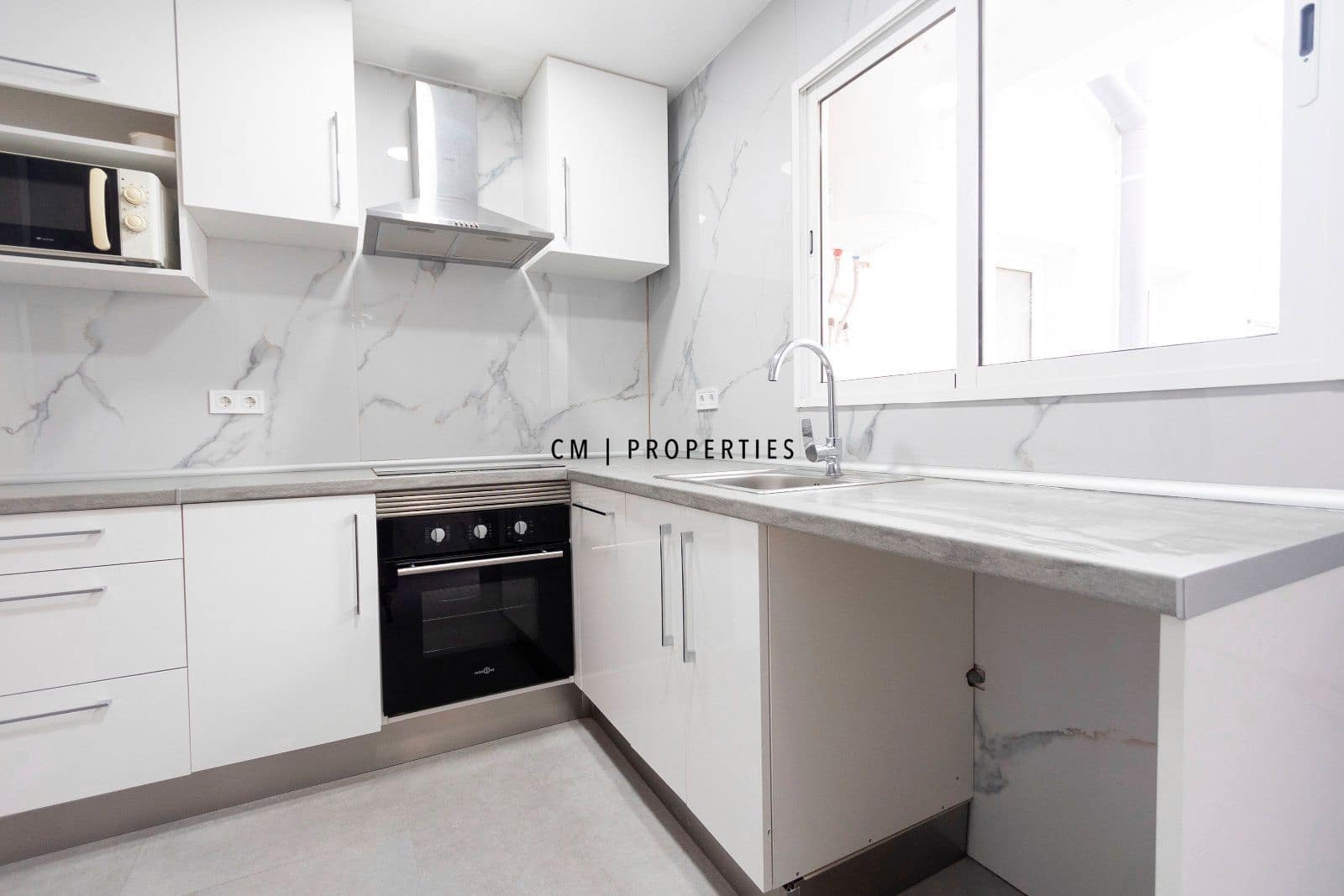 3 slaapkamer Flat te huur in Valencia stad - € 1.300 (Ref: 9643082)