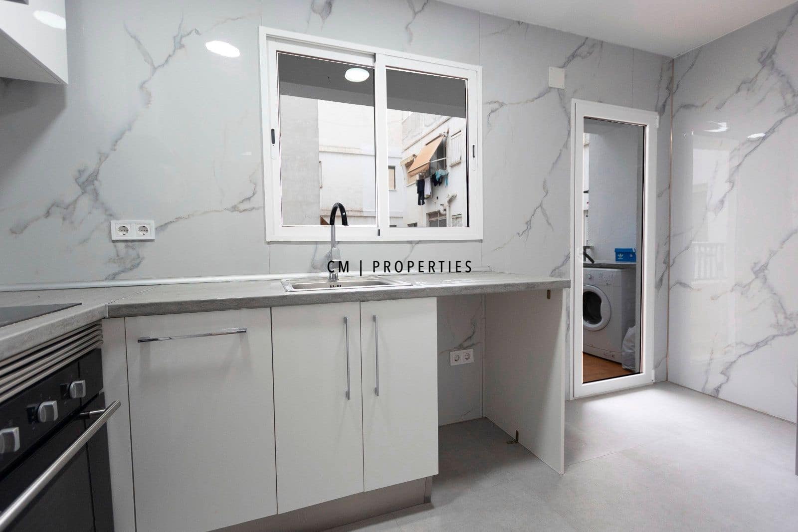 3 slaapkamer Flat te huur in Valencia stad - € 1.300 (Ref: 9643082)