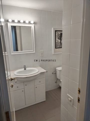 3 sovrum Lägenhet att hyra i L'Eixample, Valencia stad - 550 € (Ref: 9643487)