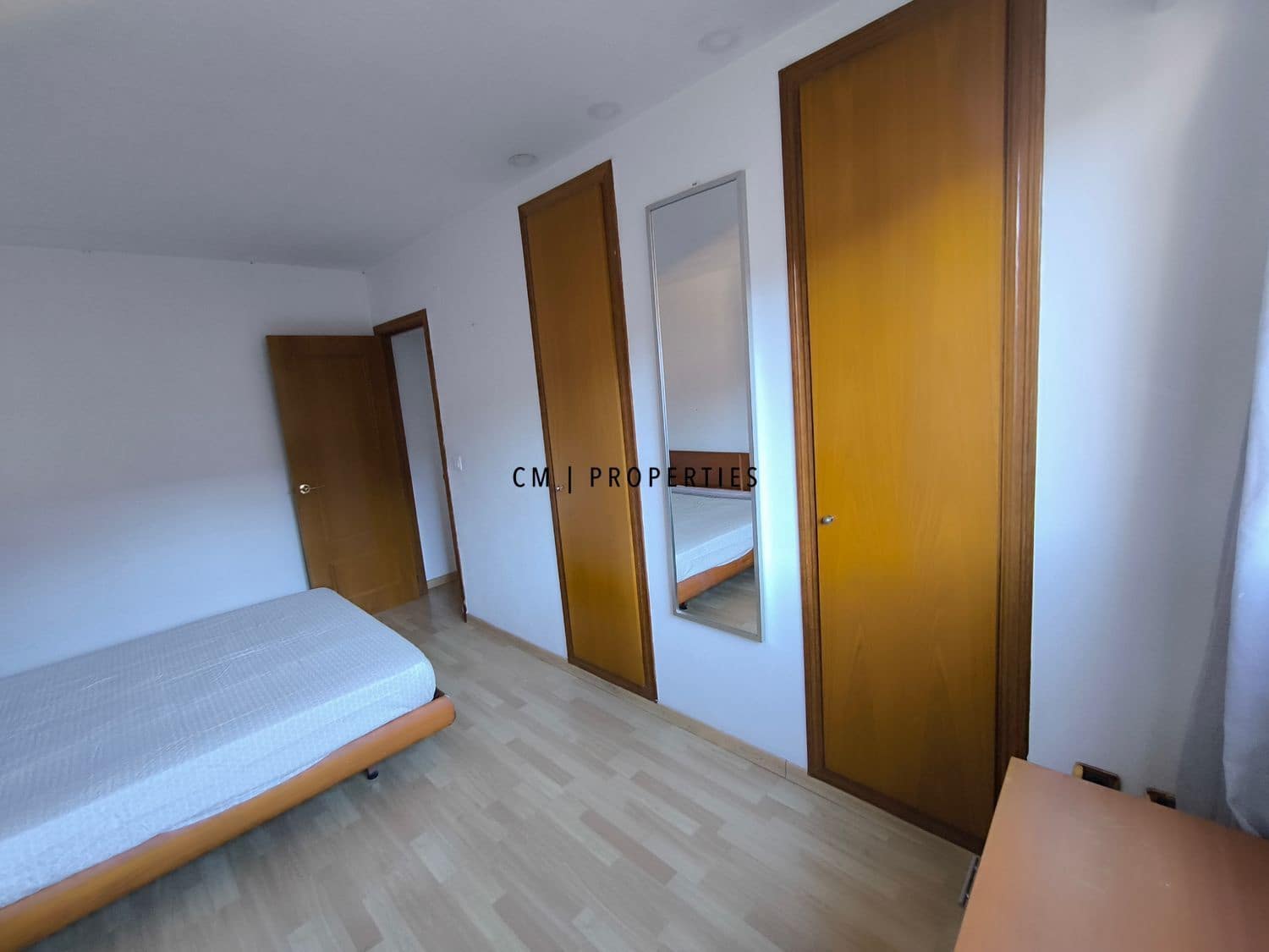 2 makuuhuone Asunto vuokrattavana paikassa Valencia kaupunki mukana uima-altaan - 1 300 € (Ref: 9643665)