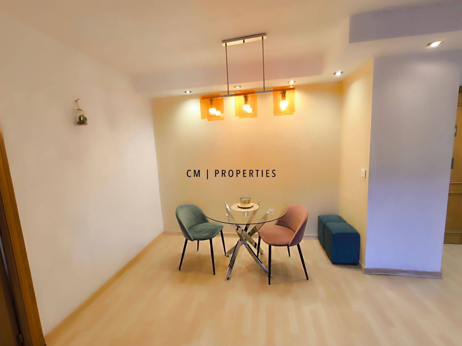 2 makuuhuone Asunto vuokrattavana paikassa Valencia kaupunki mukana uima-altaan - 1 300 € (Ref: 9643665)