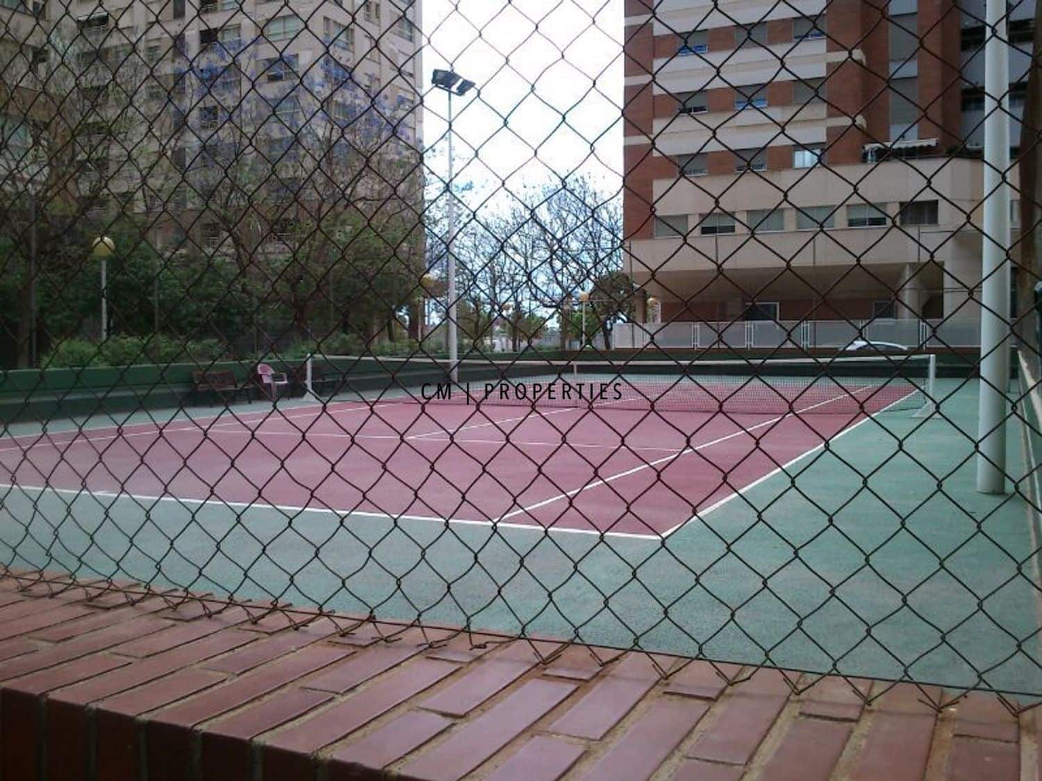 2 makuuhuone Asunto vuokrattavana paikassa Valencia kaupunki mukana uima-altaan - 1 300 € (Ref: 9643665)