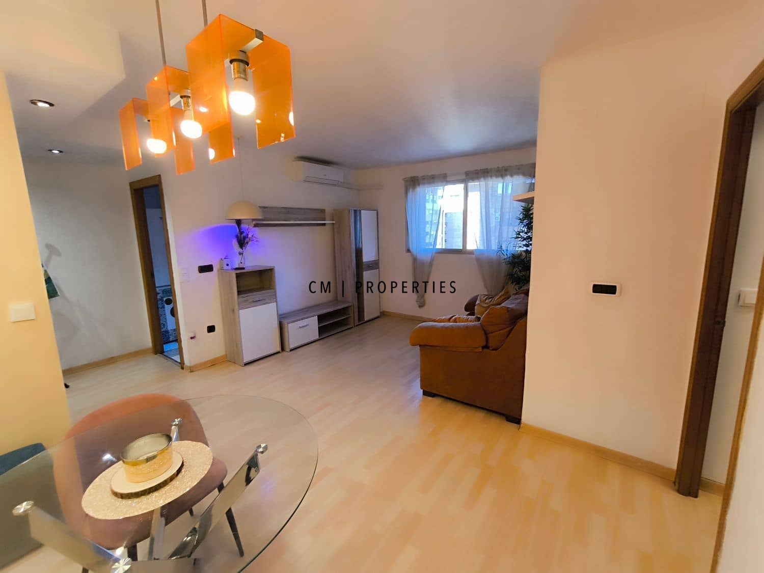 2 makuuhuone Asunto vuokrattavana paikassa Valencia kaupunki mukana uima-altaan - 1 300 € (Ref: 9643665)