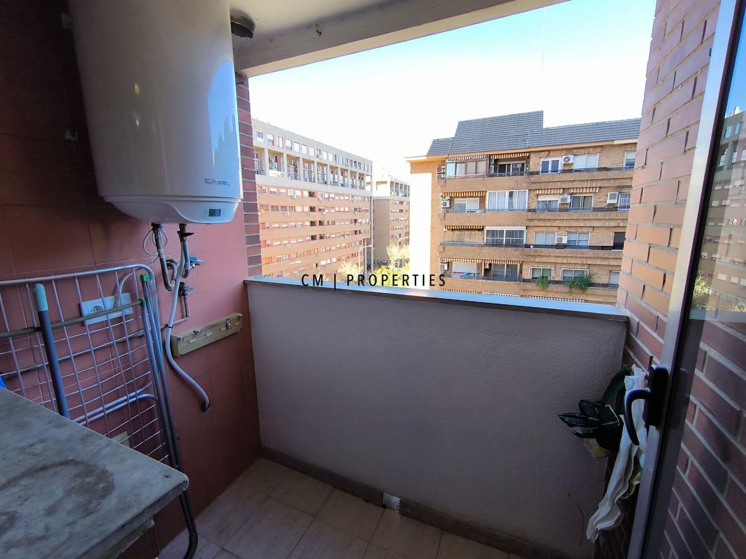 2 makuuhuone Asunto vuokrattavana paikassa Valencia kaupunki mukana uima-altaan - 1 300 € (Ref: 9643665)