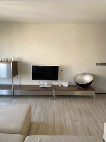 1 bedroom Penthouse for rent in Valencia city with garage - € 2,200 (Ref: 9645975)