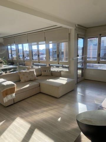 1 makuuhuone Kattohuoneisto vuokrattavana paikassa Valencia kaupunki mukana 
autotalli - 2 499 € (Ref: 9645975)